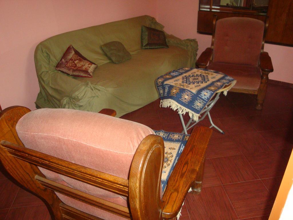 Tamari Guest House Telavi Quarto foto